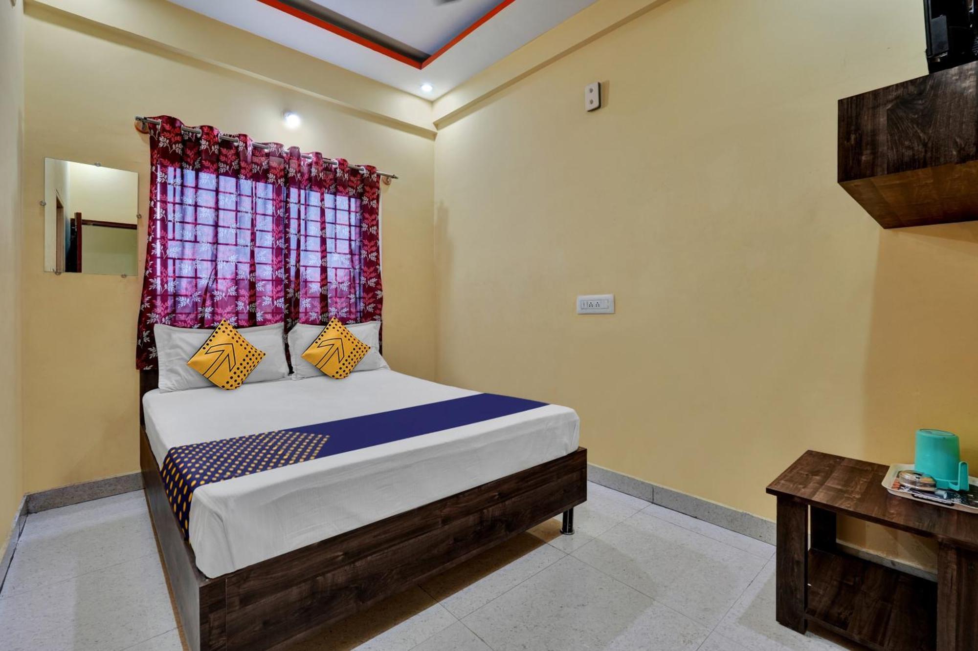 ホテル Spot On Anugraha Residency Kumbalgod エクステリア 写真