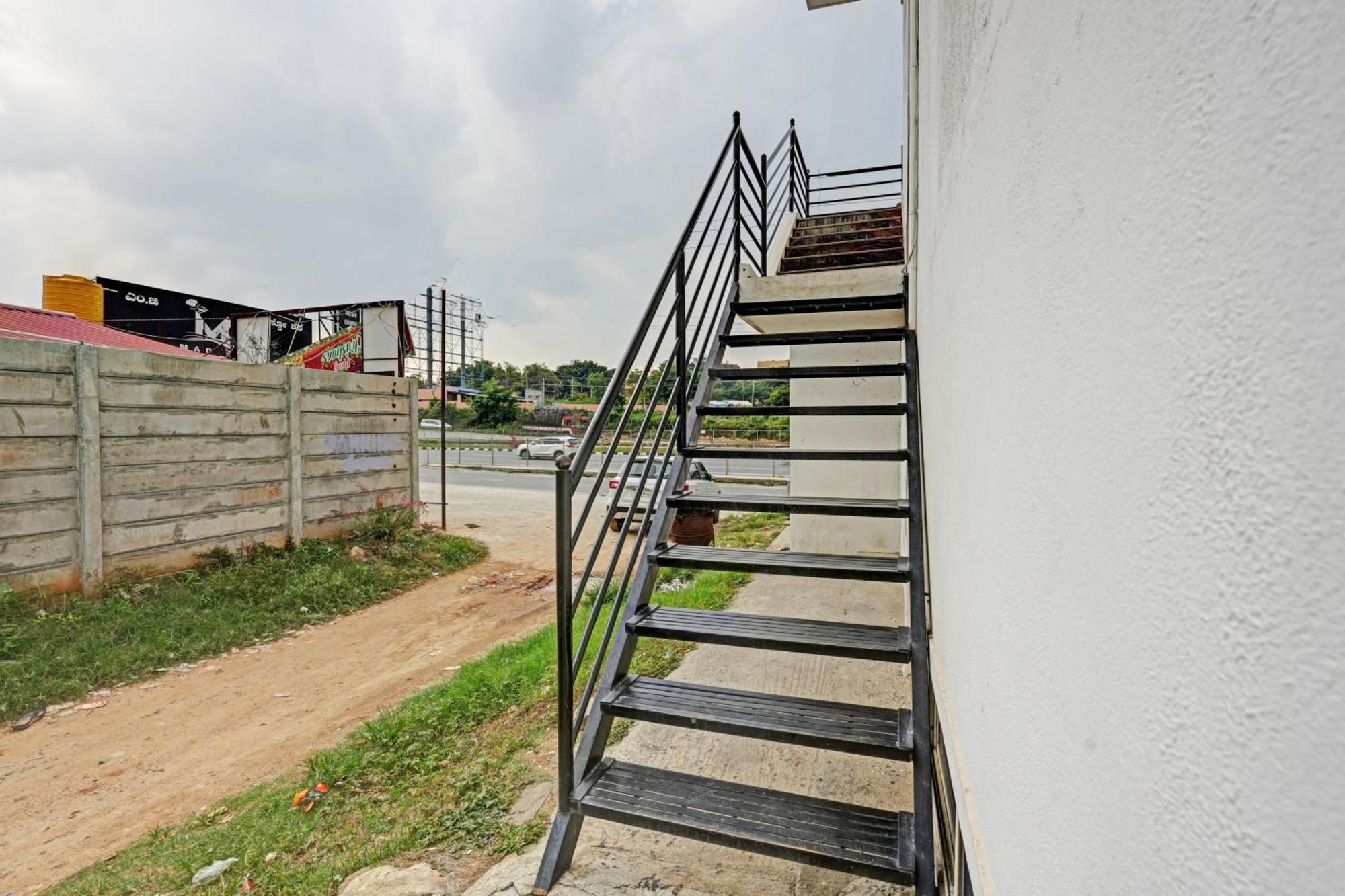ホテル Spot On Anugraha Residency Kumbalgod エクステリア 写真